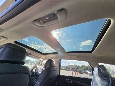 New 2025 Genesis GV80 2.5T Select image 18