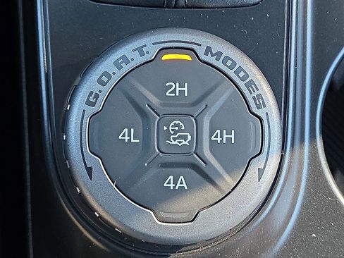 New 2025 Ford Bronco 2-Door w/ Sasquatch Package AWD/4WD image 17