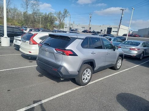 Used 2024 Toyota RAV4 LE image 8