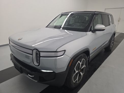 Used 2024 Rivian R1S Adventure AWD/4WD image 1