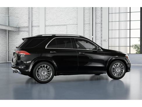 New 2026 Mercedes-Benz GLE 580 4MATIC image 17