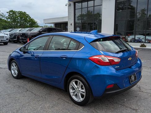 Used 2018 Chevrolet Cruze LT FWD image 10