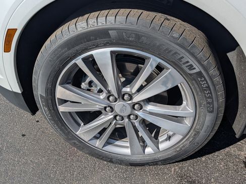 Used 2021 Cadillac XT5 Premium Luxury AWD/4WD image 23