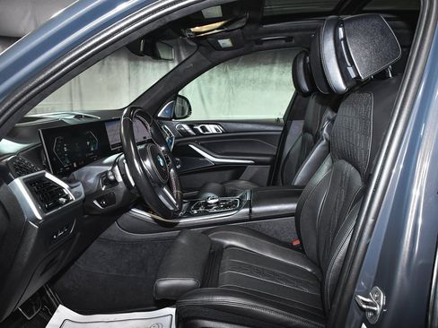Used 2024 BMW X5 M60i image 65