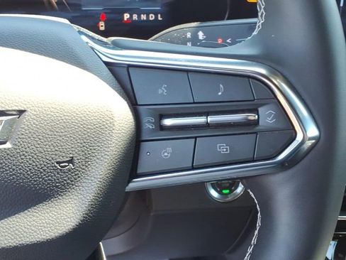 Used 2026 Chevrolet Traverse LT AWD/4WD image 14