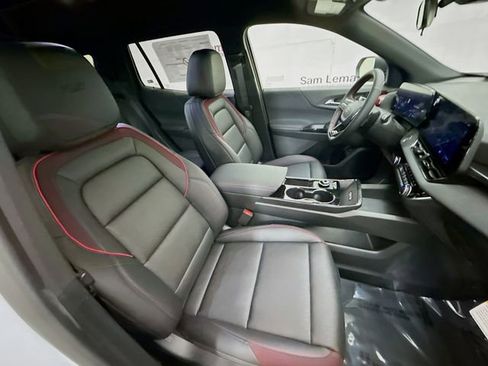 New 2026 Chevrolet Equinox RS w/ Convenience Package III image 30