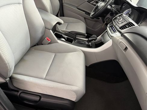 Used 2014 Honda Accord LX image 20