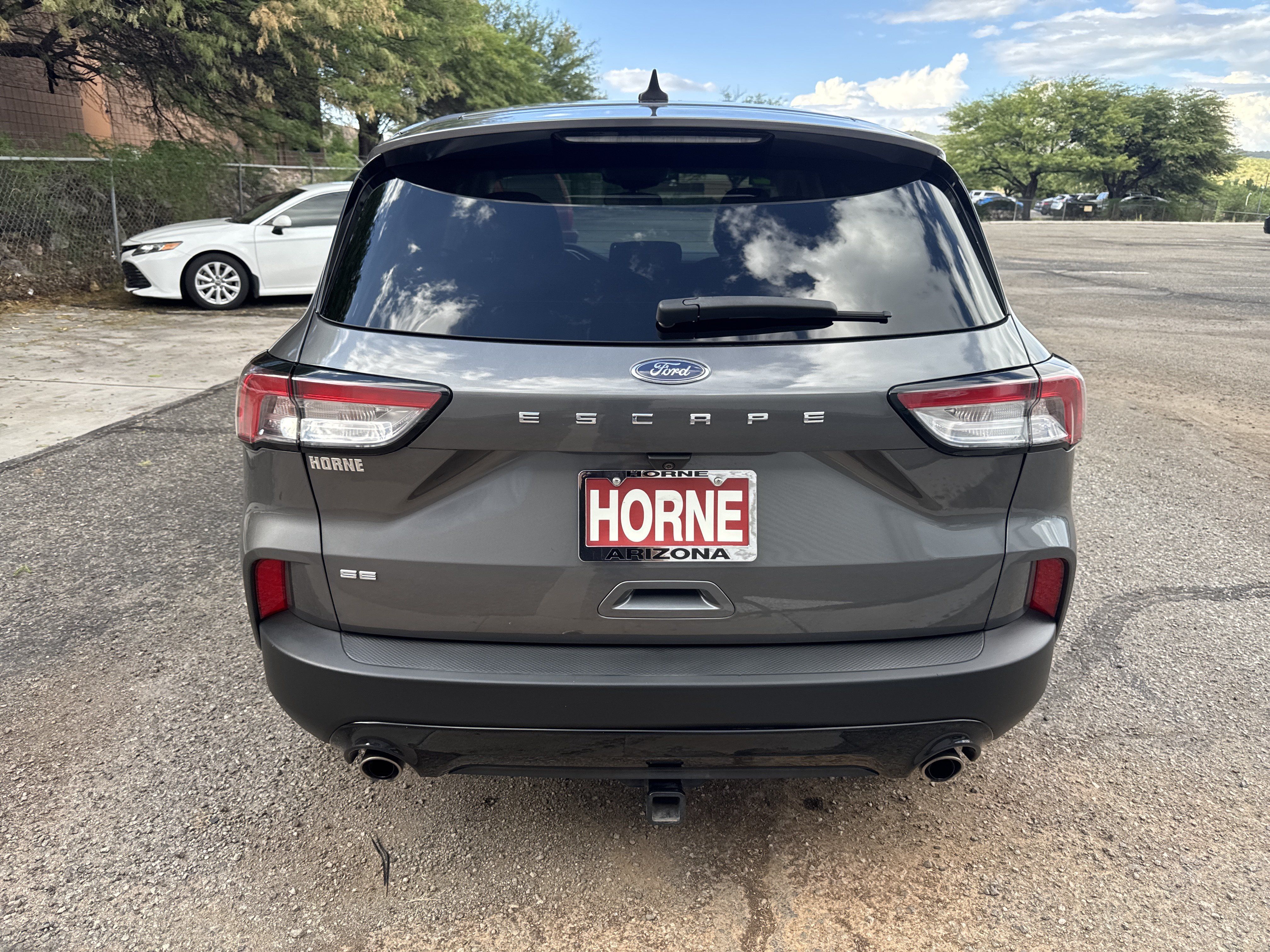 Used 2022 Ford Escape SE w/ SE Sport Appearance Package FWD image 6