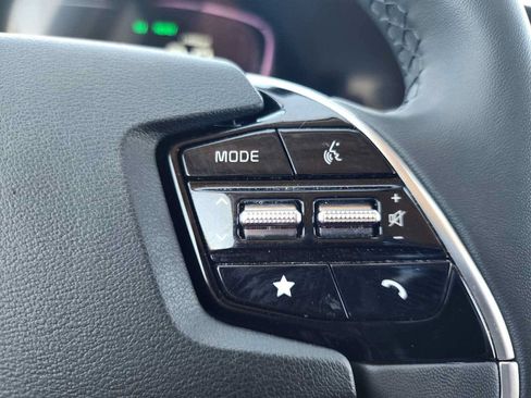 Used 2023 Kia Niro EX FWD image 19