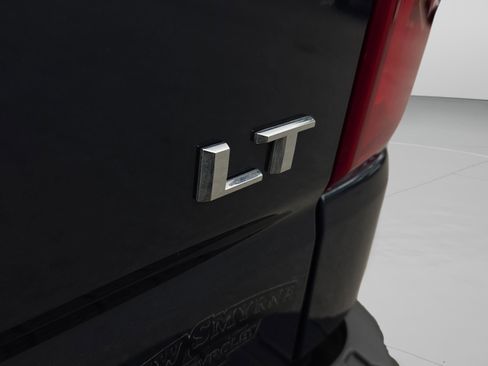 Used 2021 Chevrolet Silverado 1500 LT Trail Boss image 17