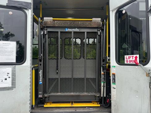 Used 2015 Ford E-450 and Econoline 450 Super Duty w/ Shuttle Bus Prep Package image 23