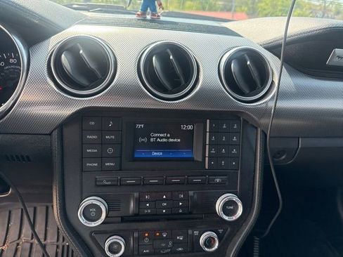 Used 2018 Ford Mustang GT RWD image 5