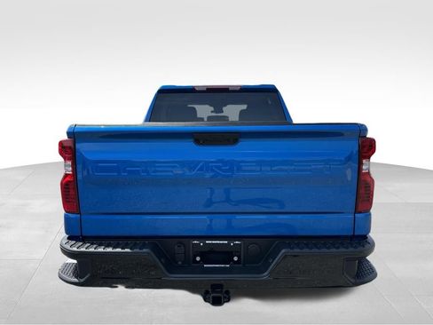 Used 2022 Chevrolet Silverado 1500 Custom Trail Boss AWD/4WD image 14