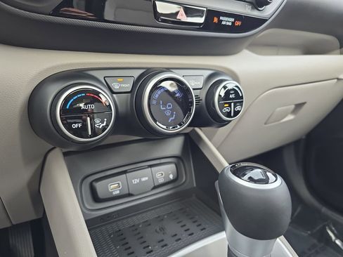 New 2026 Hyundai Venue SEL image 24