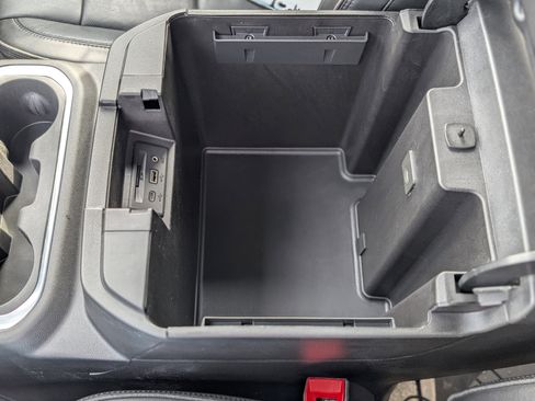 Used 2022 Chevrolet Silverado 1500 High Country image 26