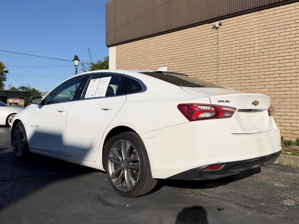 Used 2021 Chevrolet Malibu LT FWD image 5