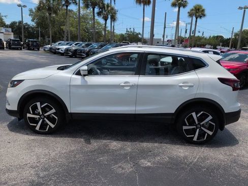 Used 2022 Nissan Rogue Sport SL FWD image 7