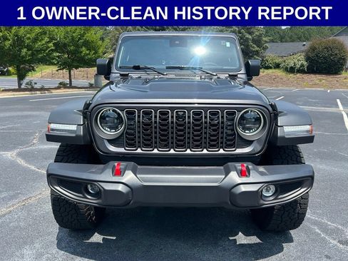 Used 2025 Jeep Gladiator Rubicon w/ Safety Group AWD/4WD image 12