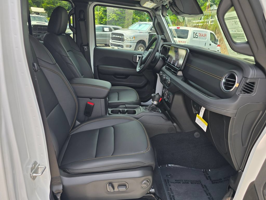 New 2026 Jeep Gladiator Sport AWD/4WD image 25