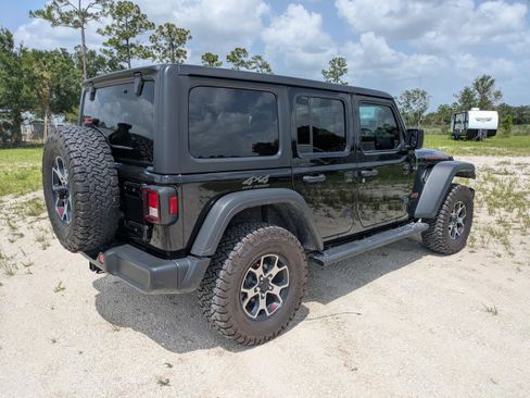 Used 2021 Jeep Wrangler Unlimited Rubicon AWD/4WD image 4