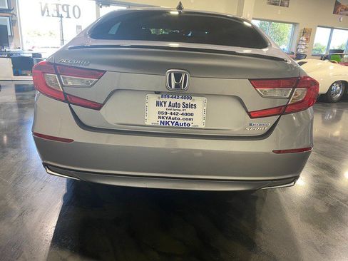 Used 2022 Honda Accord Sport image 6