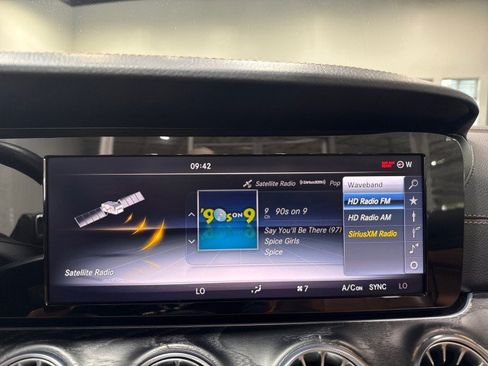 Used 2018 Mercedes-Benz E 400 4MATIC Cabriolet image 77