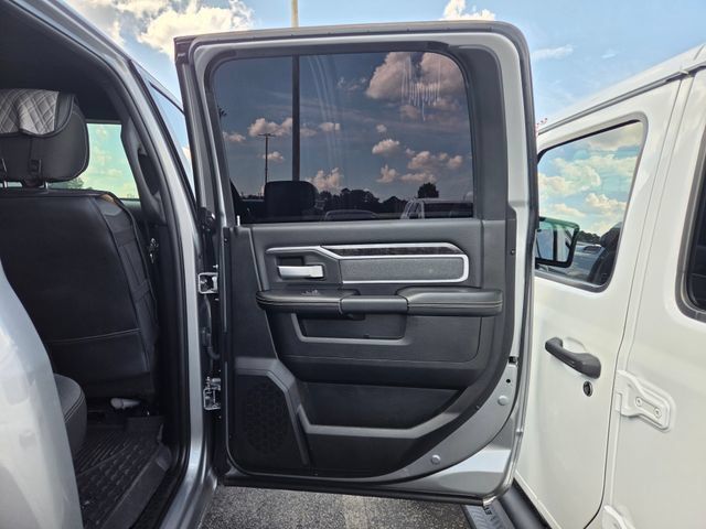 Used 2022 RAM 2500 Big Horn w/ Level C Equiment Group AWD/4WD image 22