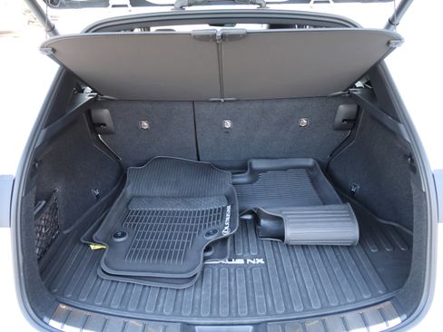 Used 2024 Lexus NX 250 FWD w/ Towing Package (2000 Lbs) image 38
