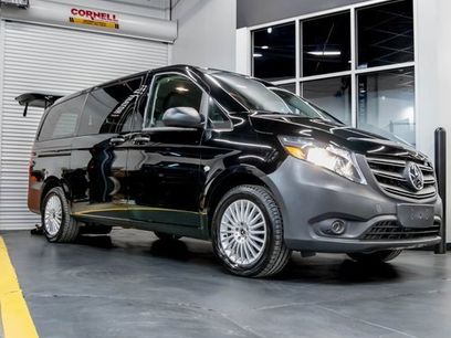 New 2023 Mercedes-Benz Metris Passenger
