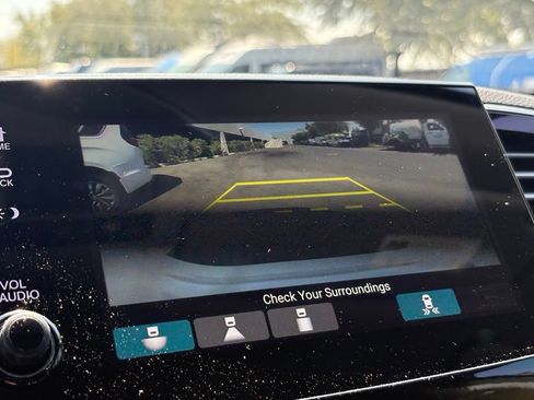 Used 2021 Honda Pilot Touring image 15