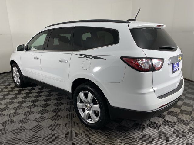 Used 2016 Chevrolet Traverse LT w/ Style and Technology Package FWD image 9