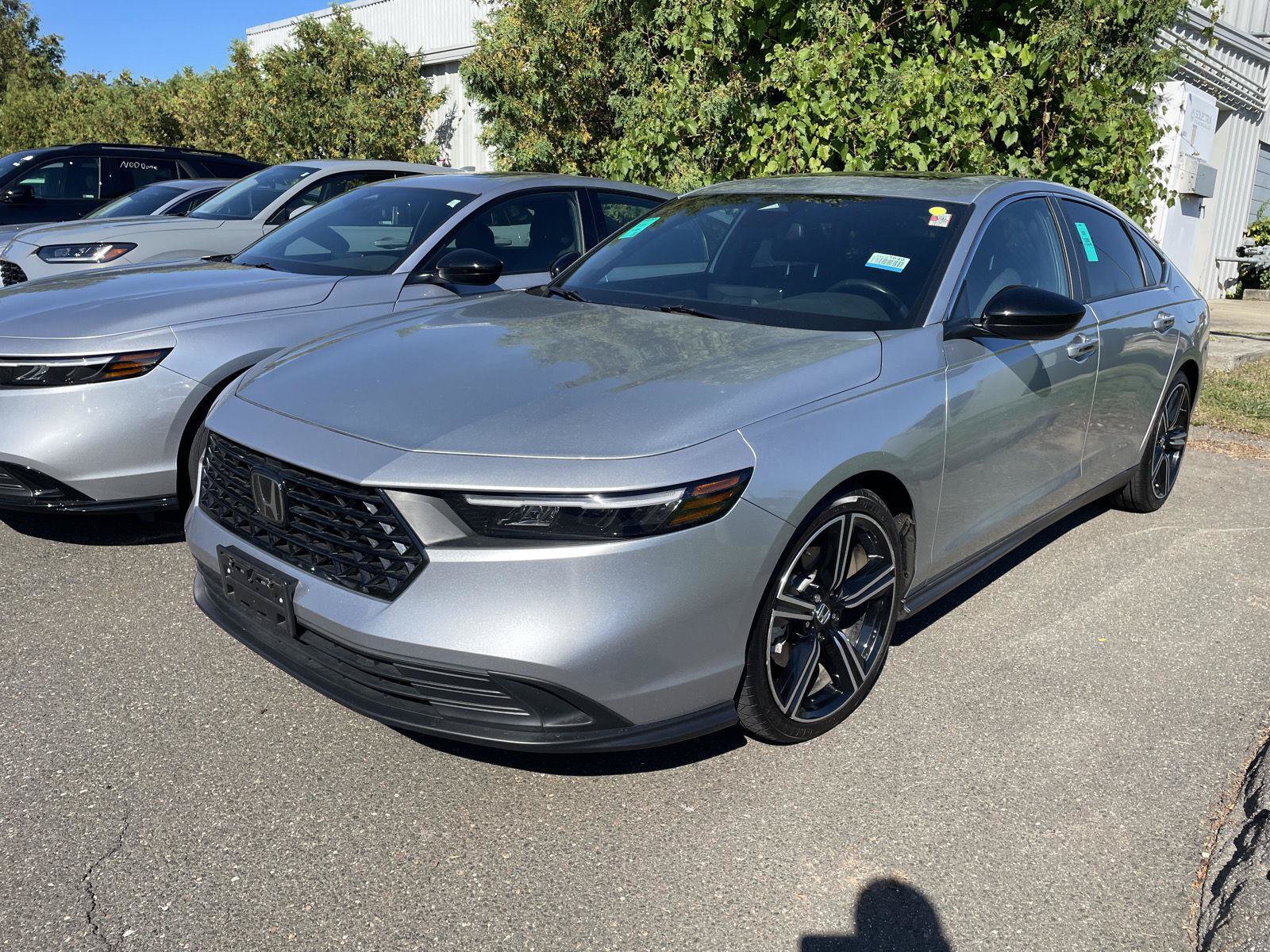 Used 2024 Honda Accord Sport image 2