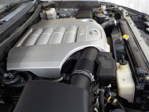 Used 2010 Toyota Land Cruiser image 48