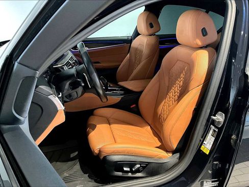 Used 2023 BMW 530i w/ M Sport Package image 8