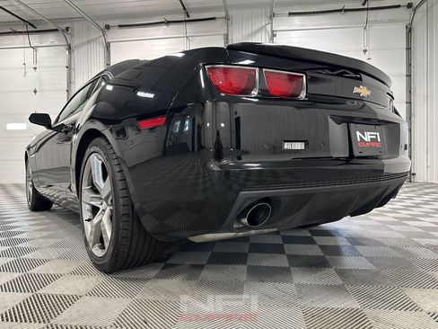 Used 2010 Chevrolet Camaro SS w/ RS Package RWD image 21