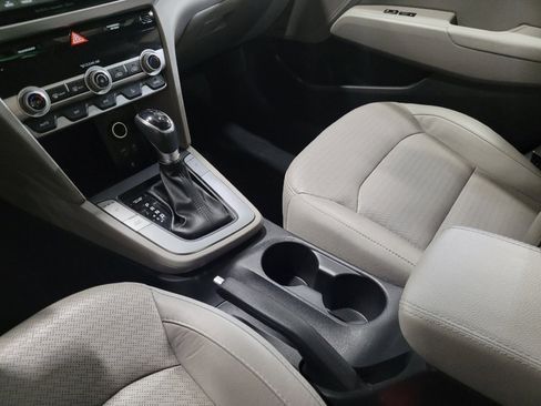 Used 2019 Hyundai Elantra Limited w/ Ultimate Package 02 FWD image 26
