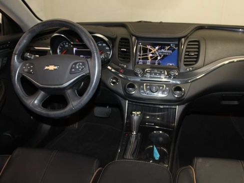 Used 2017 Chevrolet Impala Premier w/ Enhanced Convenience Package FWD image 12