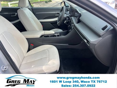 Used 2025 Hyundai Sonata SEL FWD image 12