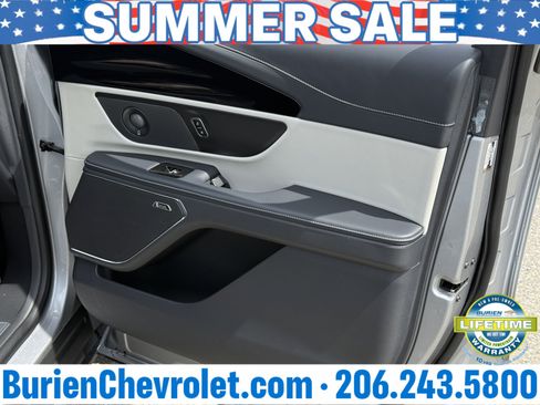 Used 2024 Lincoln Nautilus Premier w/ Equipment Group 102A AWD/4WD image 19
