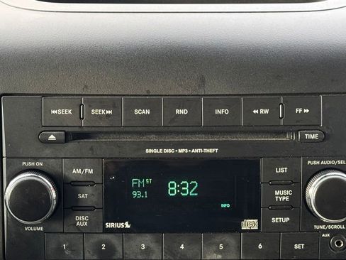 Used 2018 Jeep Wrangler Unlimited Sahara image 40