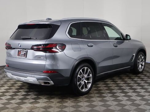 Used 2024 BMW X5 xDrive40i w/ Parking Assistance Package image 10