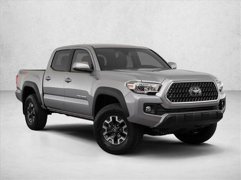 Used 2018 Toyota Tacoma TRD Off-Road image 3