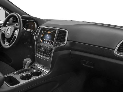 Used 2017 Jeep Grand Cherokee Altitude image 19