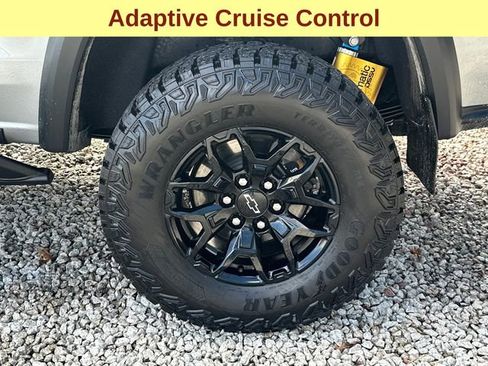 Certified 2025 Chevrolet Colorado ZR2 w/ Midnight Edition AWD/4WD image 11