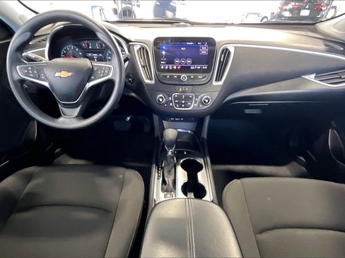 Used 2024 Chevrolet Malibu LT image 6