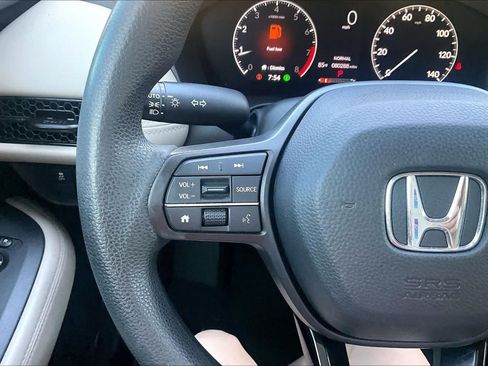 Used 2025 Honda HR-V LX image 21