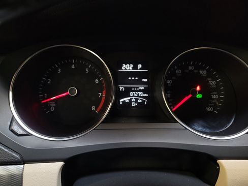 Used 2015 Volkswagen Jetta SE FWD image 23