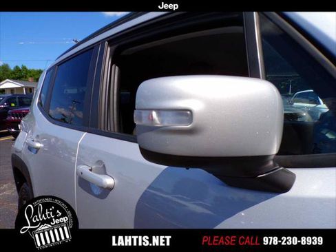 Certified 2020 Jeep Renegade Altitude w/ Cold Weather Group AWD/4WD image 6