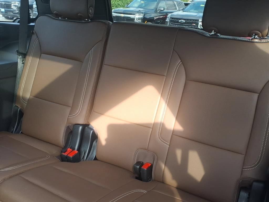 New 2026 Chevrolet Tahoe High Country w/ Sun And Tow Package RWD image 19