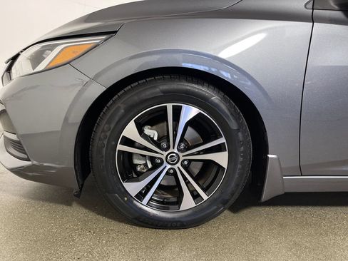 Used 2020 Nissan Sentra SV FWD image 11